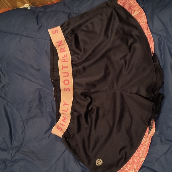 Simply Southern Shorts - Picture 1 of 2